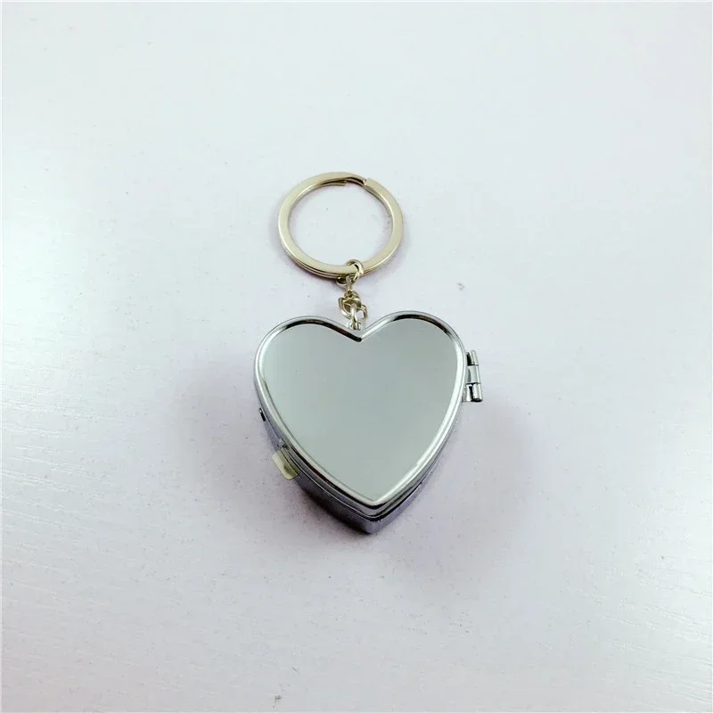 1Pc Heart-Shaped Small Pill Box Portable Metal Pill Box Medicine Organizer Container Medicine Case Candy Box Storage Holder 약통