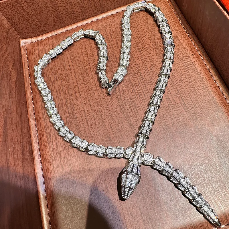 

Модное и роскошное ожерелье из змеиной кости, платиновая цепочка на ключицу, модный воротник, высококачественный ювелирный аксессуар для женщин