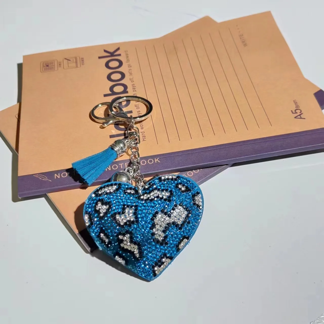 Peach Heart Shape Leopard Spot Crystal Keychain Pendant WithTassell and Metal Keyring Wholesale Price Key Accessories