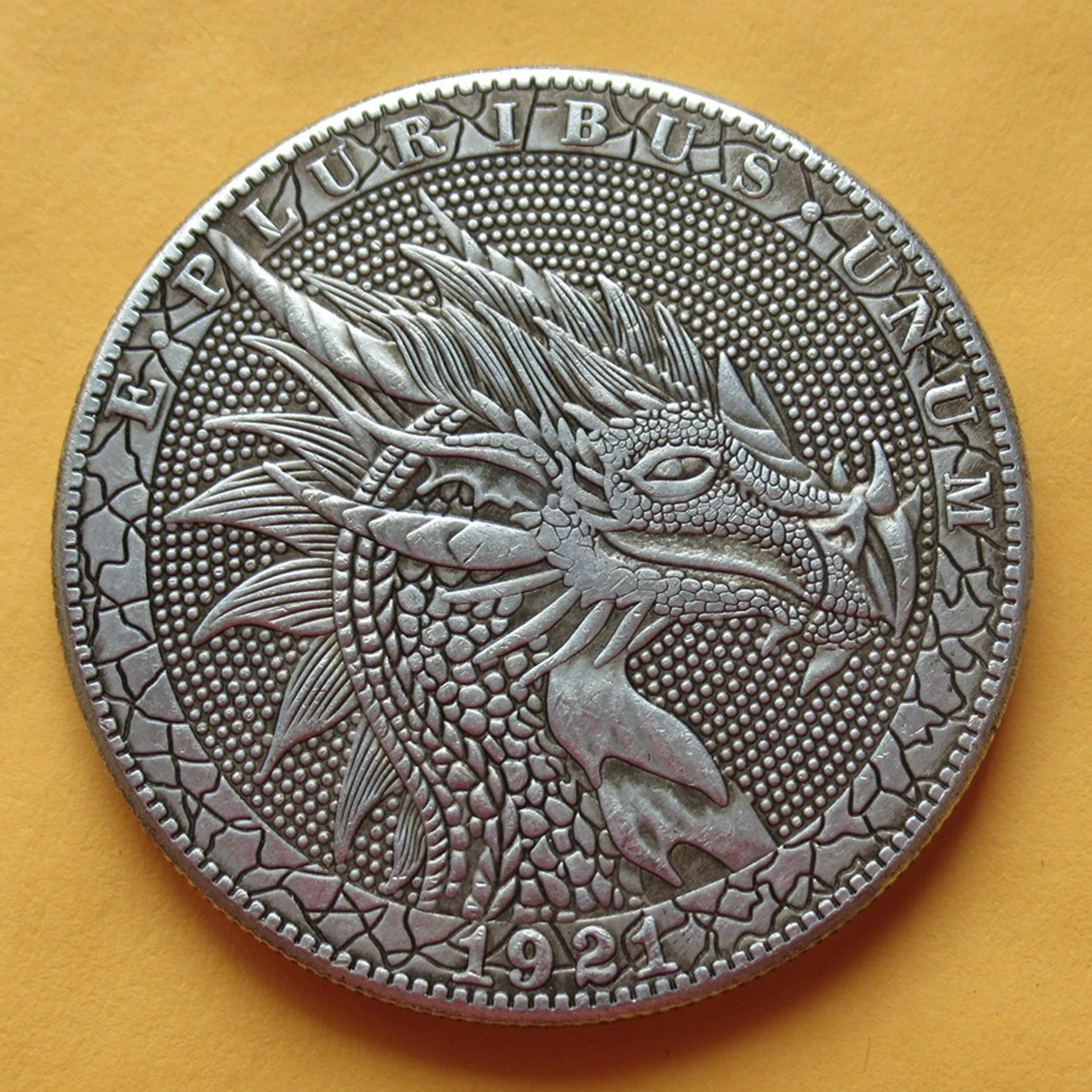 38mm Giant Dragon Head Pattern Fine Coin Wishing Coin Magic Prop Lucky Coin Birthday Gift Home Decoration Collectibles