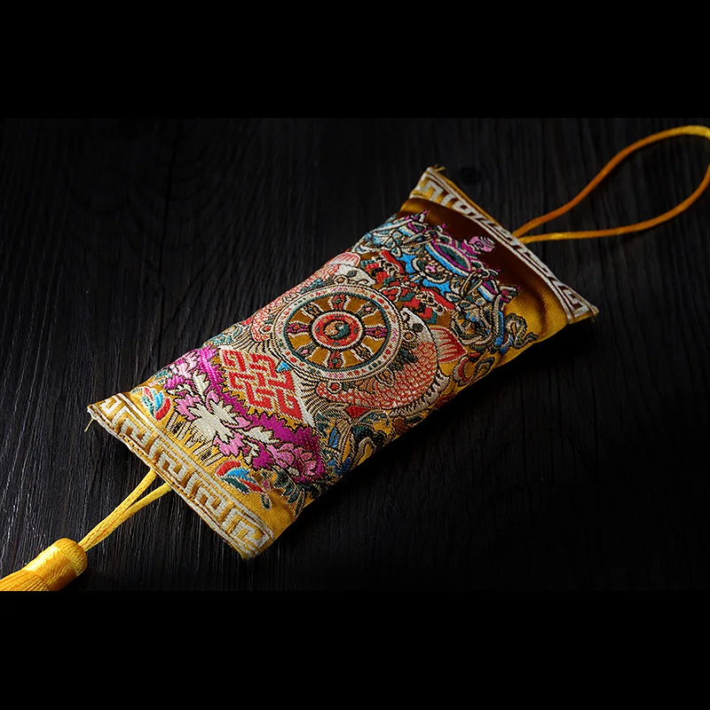 Tibetan Buddhist Products, Style Combination of Eight Auspicious Incense Powder Sachet Car Hanging Accessories