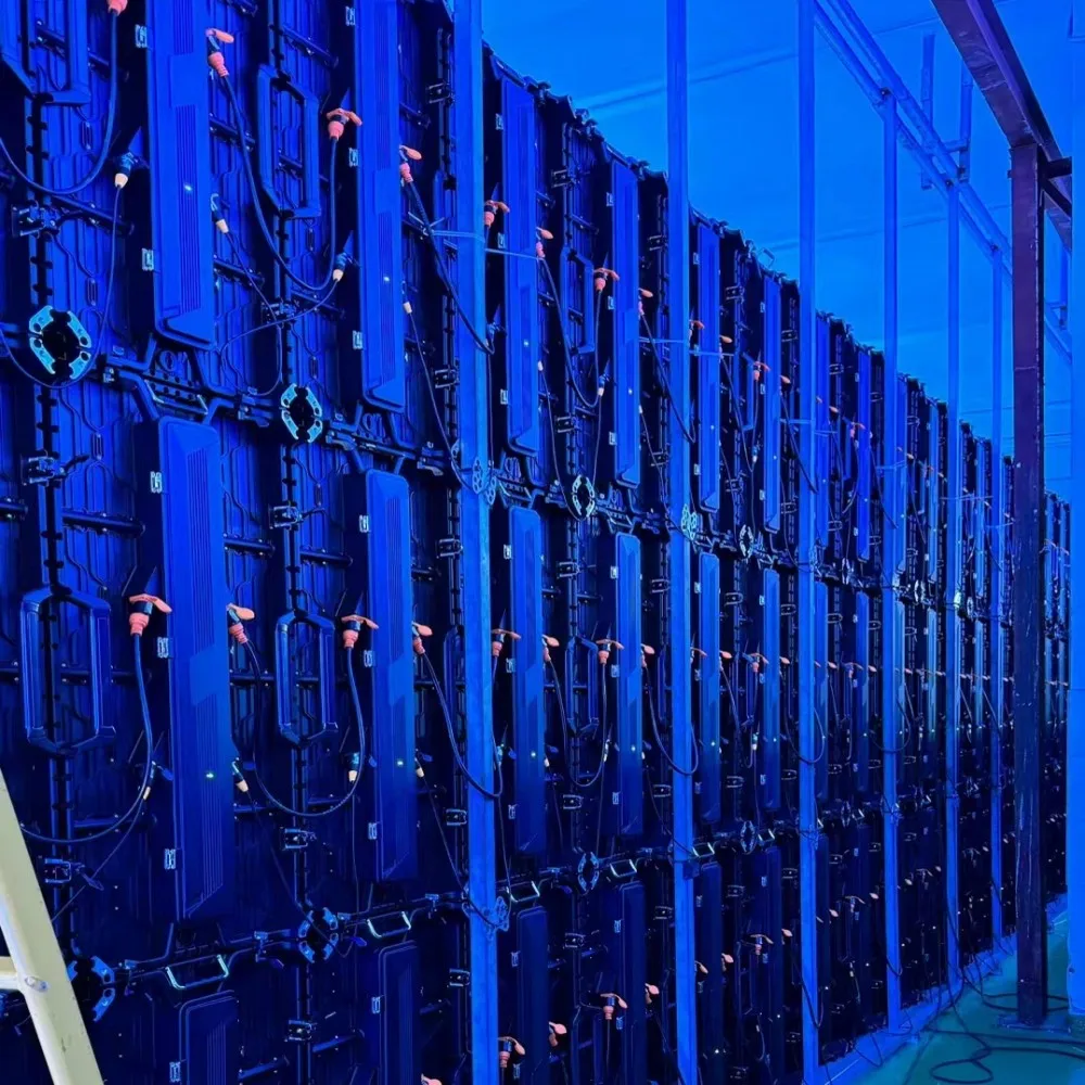 Водонепроницаемый P2.976 для аренды на открытом воздухе, светодиодный экран, шкаф 500x1000 мм, светодиодные панели, коробка для рекламных щитов, вывеска, стена, высокое обновление, 3840 Гц