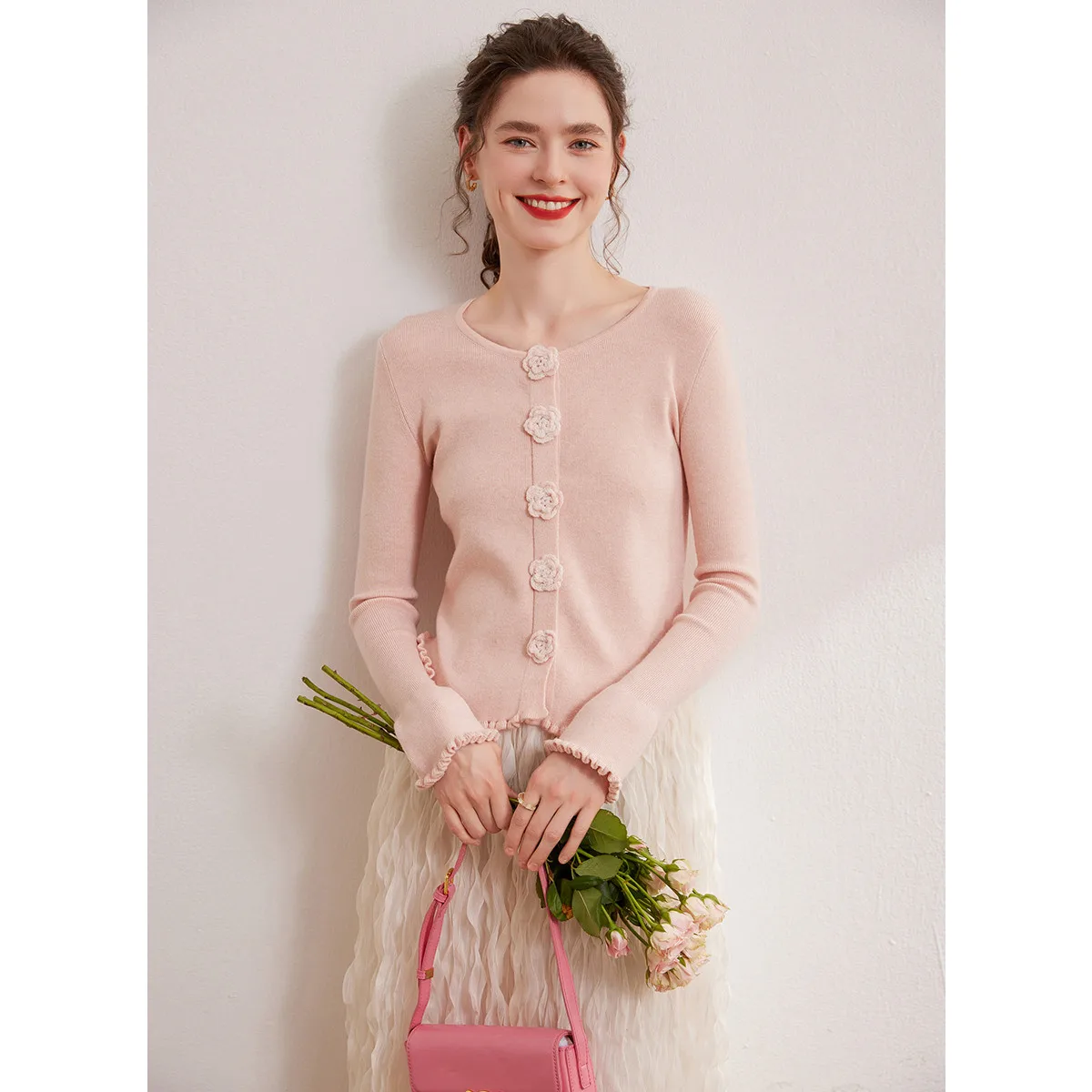 LOUIS YAO 2024 Winter Three Dimensional Flower Wave Edge Fashionable Sweet Slim Fit Hoodie Long Sleeve Women's Knitted Sweater