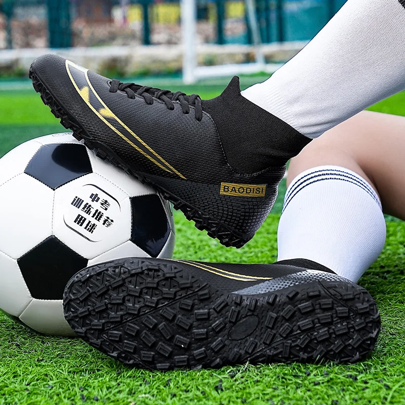 

Football Shoes Men Ultralight Soccer Shoes Society Professional Original Football Boots Top Quality Studded Match Cleats Sneaker