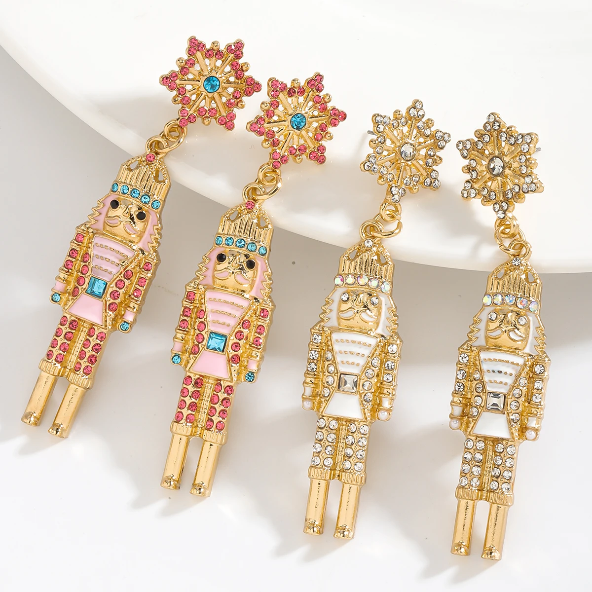 Dvacaman Christmas Nutcracker Solider Earrings Bling Elegant Drop Jewelry Handmade Beaded Earrings for Women Party Holiday Gifts