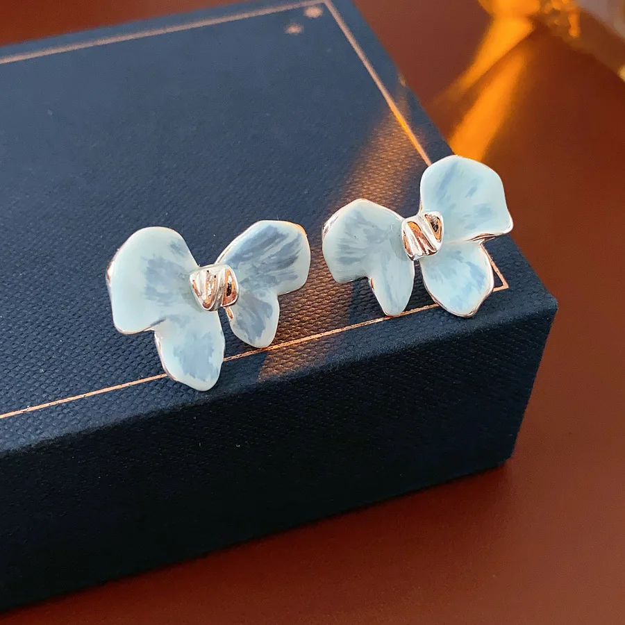 

Silver needle zircon imitation pearl earrings droplet oil-blended flower stud earrings Elegant and fashionable for women