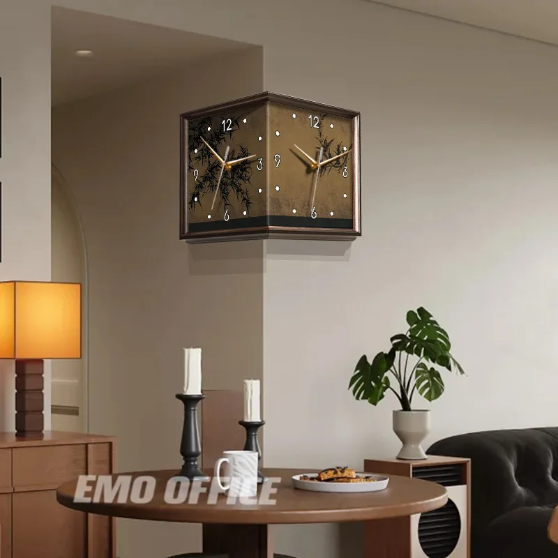 Mozhutu corner double-sided wall clock, corner Chinese style bamboo wall clock