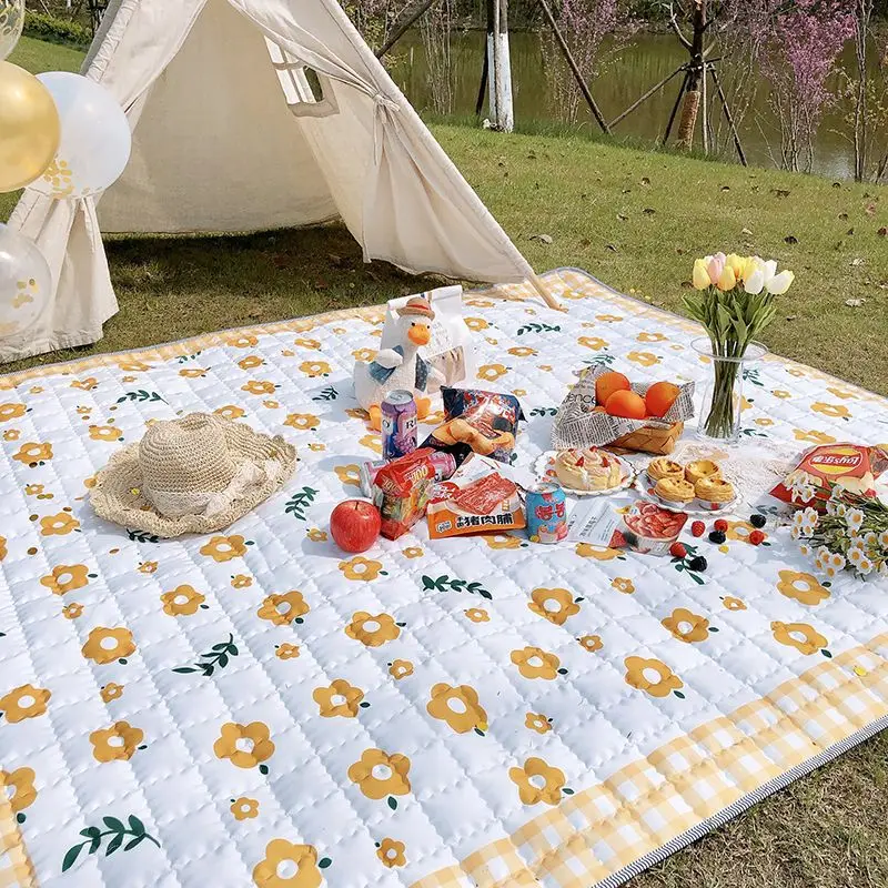 

Picnic mat outdoor moisture-proof mat portable spring outing picnic cloth ins wind camping，picnic necessities