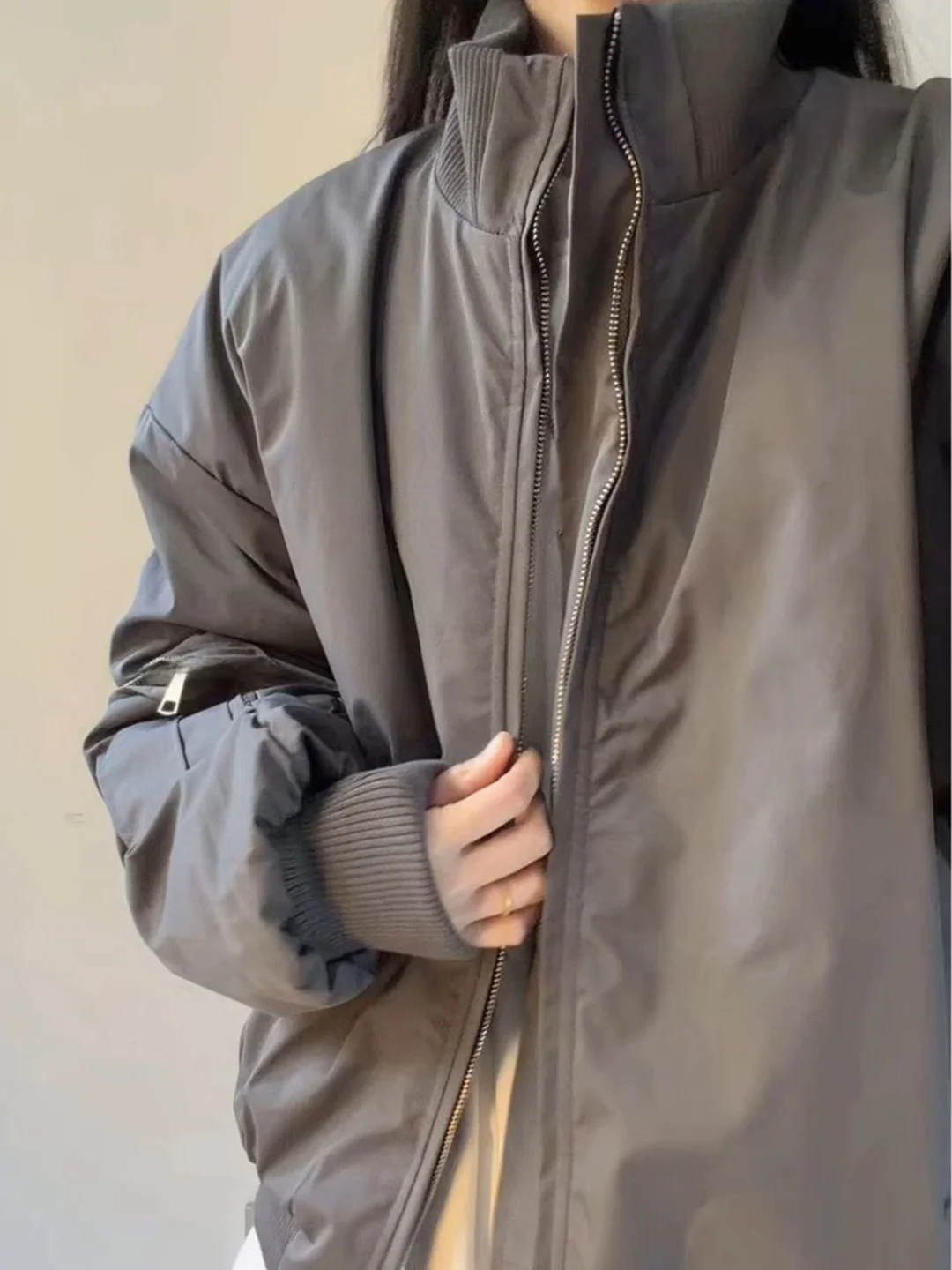 

Серая мужская зимняя утепленная куртка-бомбер из хлопка в американском стиле, укороченная, теплая, Cleanfit