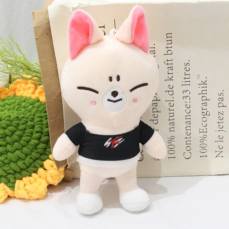 جديد SKZOOStray KidsT تي شيرت أفخم دمية حقيبة سلسلة مفاتيح قلادة المفاتيح السلع الهدايا الطرفية