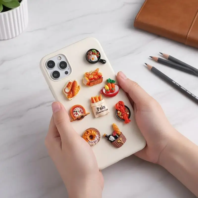 12 aimants de réfrigérateur en résine, miniatures, aspect réaliste, parfaits pour la décoration de cuisine et les projets de bricolage.