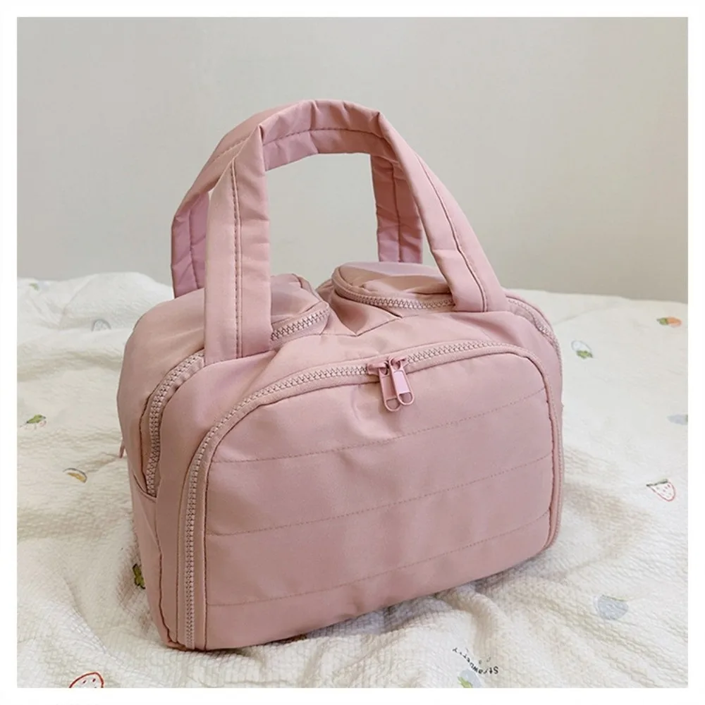 حقيبة مستحضرات تجميل كاواي بلون سادة مضادة لرذاذ الماء والقطن حقيبة أدوات الزينة المحمولة سميكة من البوليستر حقيبة مكياج يوميًا