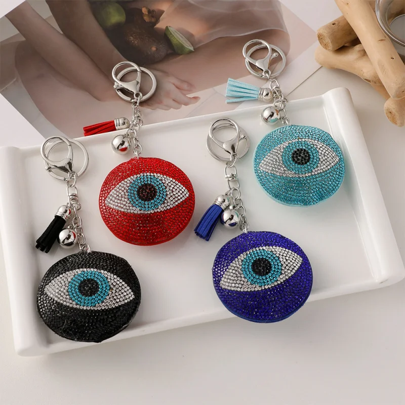 European and American car keychains with perforated eyes, fashionable bags, tassel pendants, keychains and small gifts