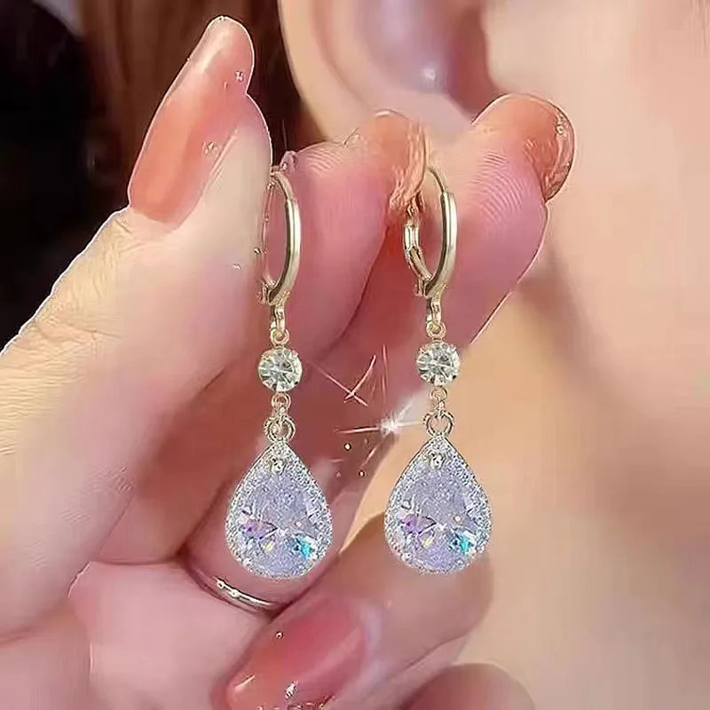 Elegant Fashion Women's Zircon Water Drop Earrings 2022 New Women's Earrings Classic Fashion Couple Engagement Earrings