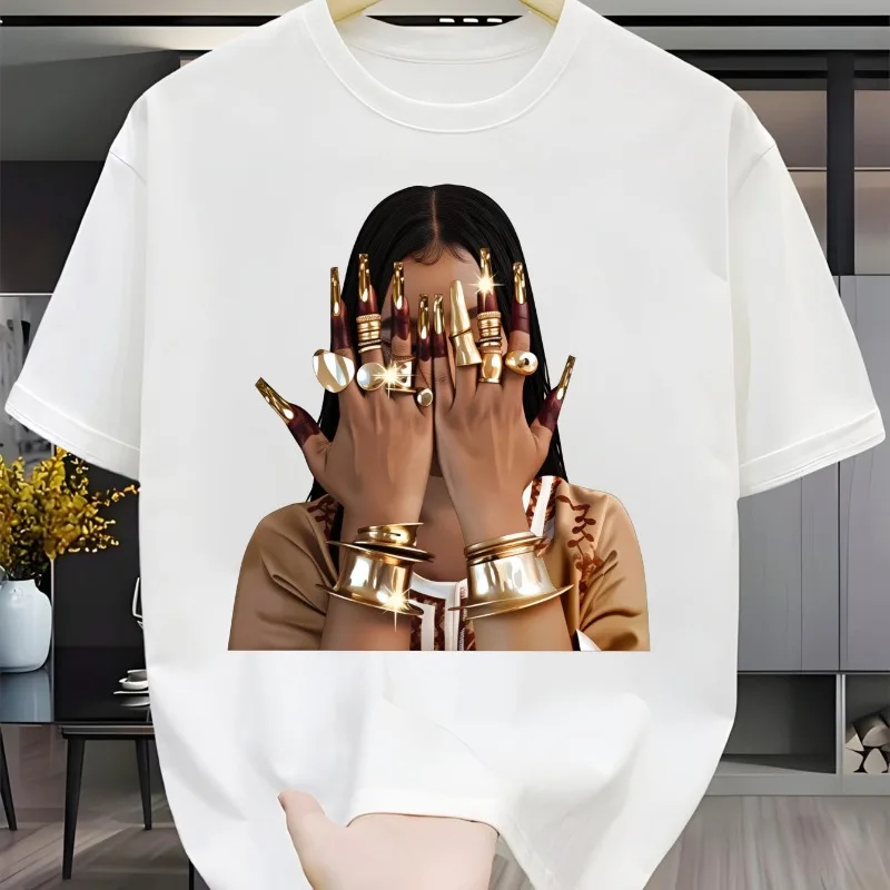 Women Wearing Golden Nails and Jewelry, Dark Retro Style Men's Casual T-shirt, Summer New Style Suitable for Both Men and Women