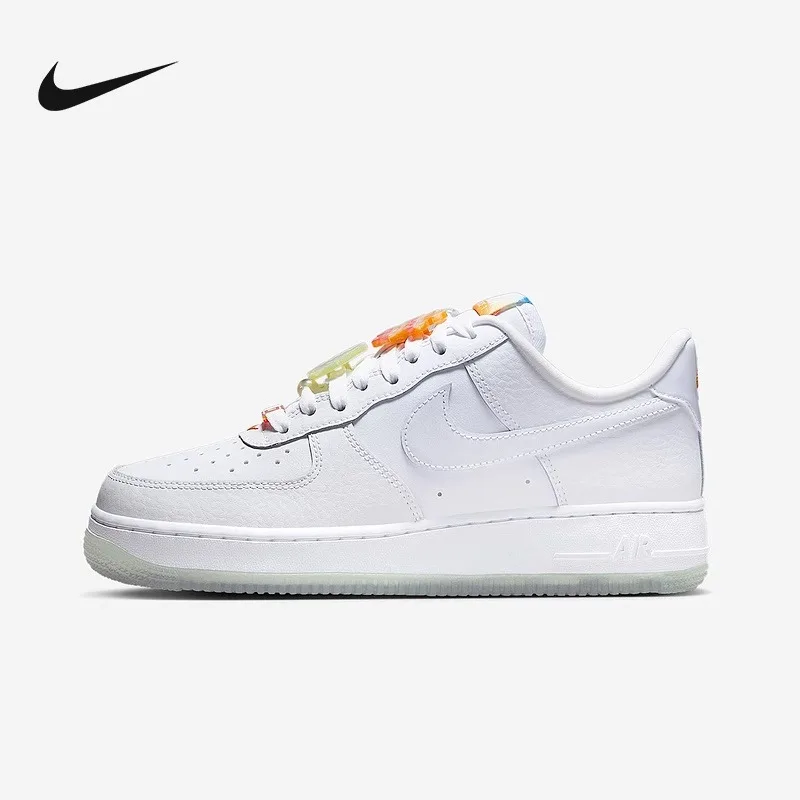 

Женская куртка Nike Air Force 1'07 LX Sanctuary White Heritage Culture Icon IB8875-111