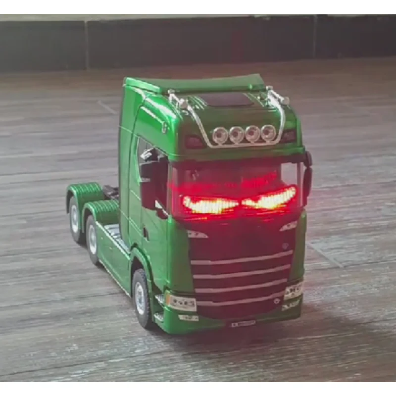 

1:18 Scale 770S RC Tractor Truck HUINA 1501 Plastic RTR Lorry Cars Remote Control Car Model with Battery Light Sound Boys Toys