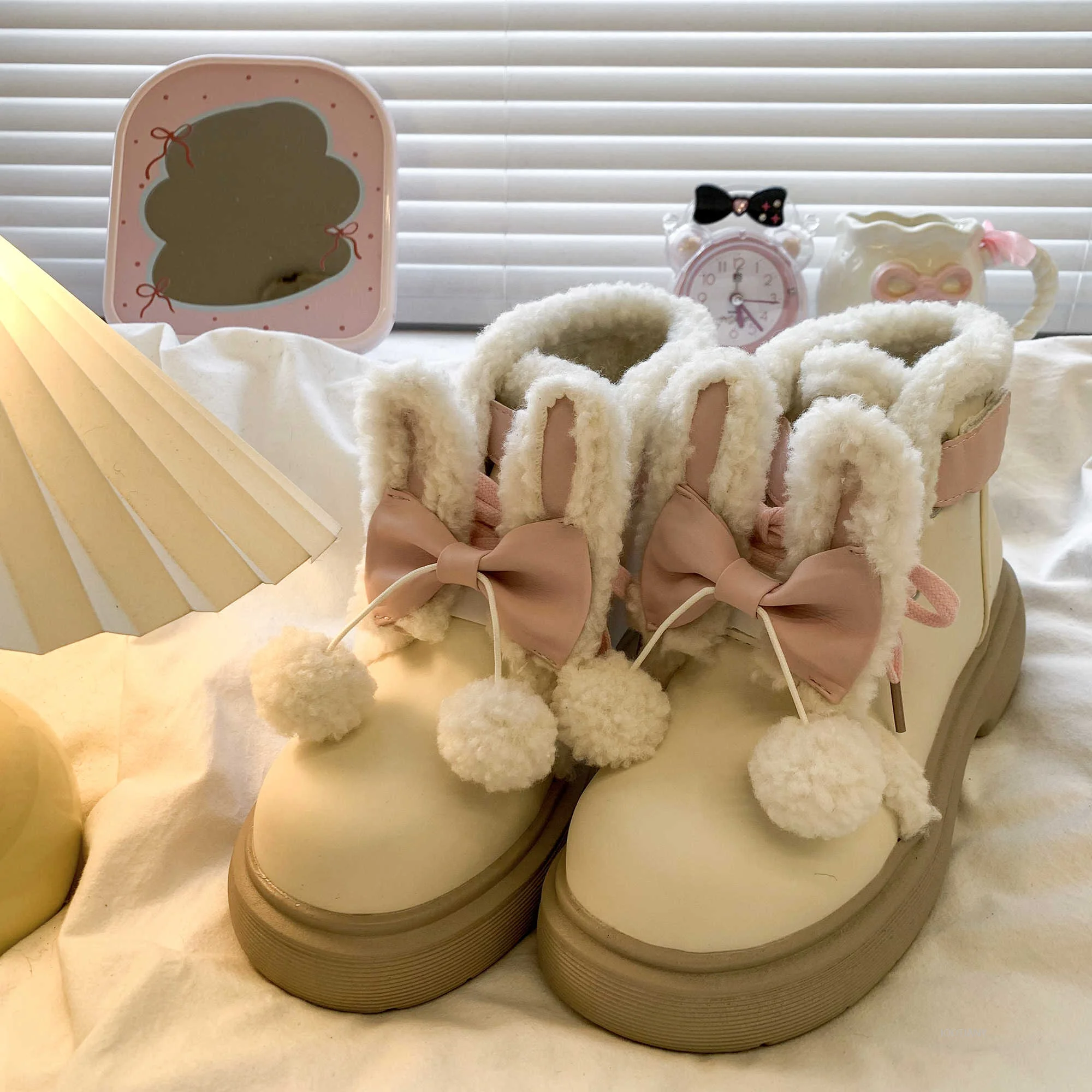 لوليتا على غرار الشتاء منتصف العجل الثلوج الأحذية ل تأثيري لطيف تلميذة القوس آذان أرنب أفخم الدافئة شقة وحيد أحذية بكعب سميك 2026 #1