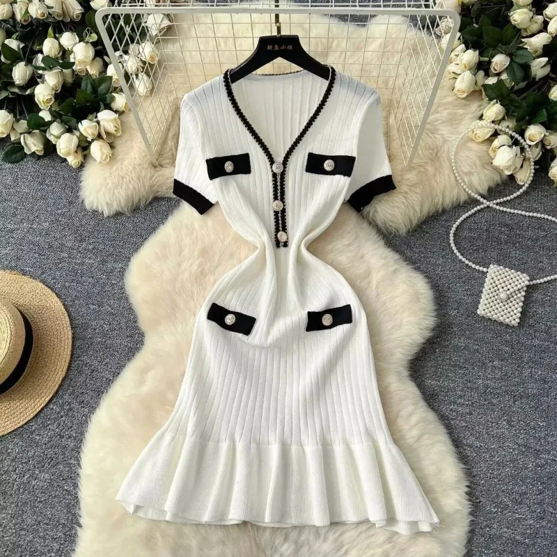 Damska Letnia Sukienka Paski Kolorowy Kontrast Bez Rękawów Golf Dzianina Vintage Prosta Wygodna Modna Niszowa Wszechstronna Obcisła Nowa