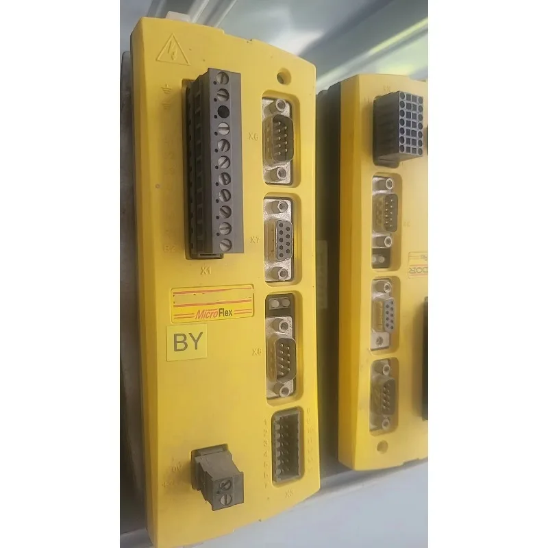 Servoaccionamiento 2A01TR-RN23/12 usado en buenas condiciones 3 MESES de garantía