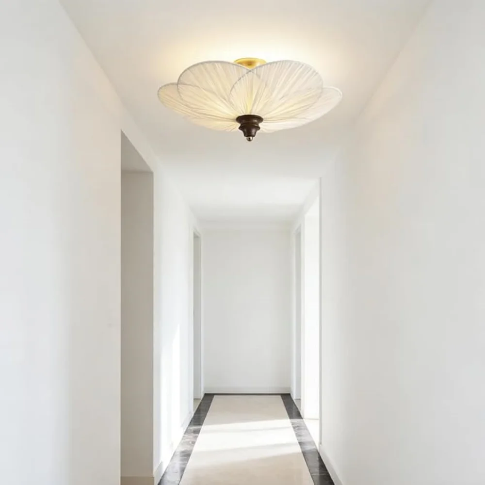 French Retro Petal Shape Ceiling Lights With White Fabric Lampshade Fixtures Living Room Bedroom Restaurant Ceiling Lamps