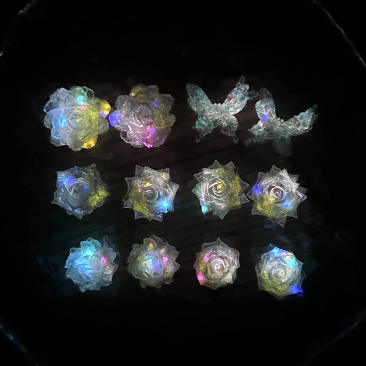 Espumante translúcido branco camélia borboleta arte do prego encantos criativo luminoso rosa resina decorações de unhas diy hairpin unhas