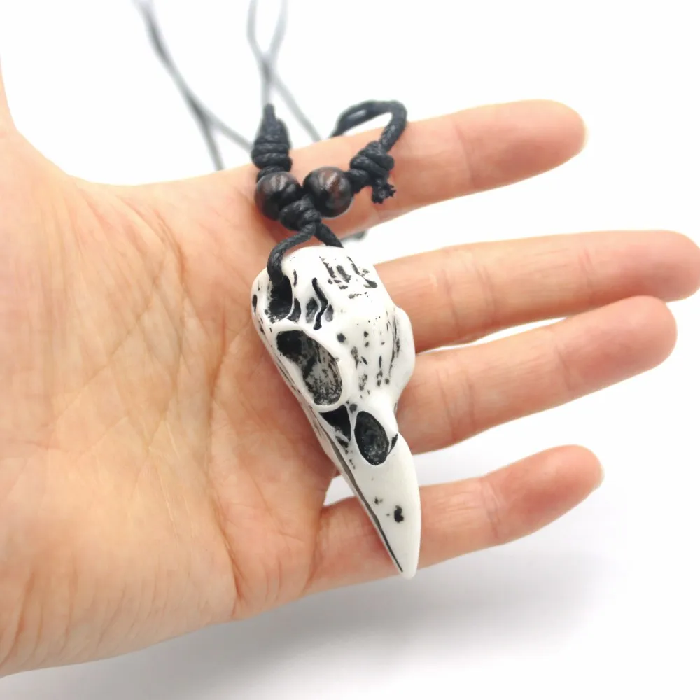 1pc Gothic Vintage Crow Skull Necklace Resin Bird Skull Jewelry Pendant Men Women Decorative Gifts