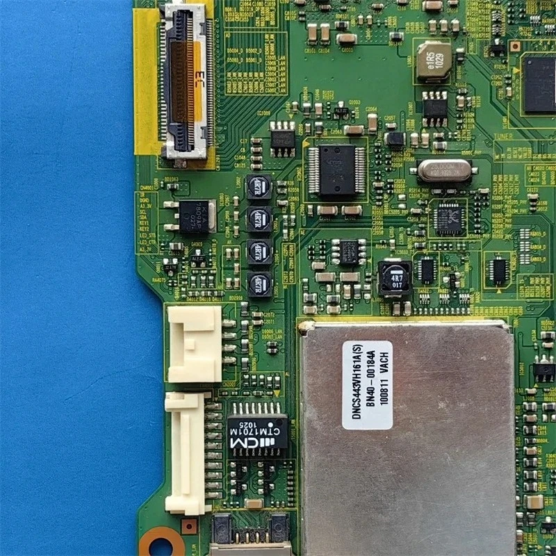 اللوحة الأم BN94-03656E لتلفزيون LED UE32C6880USXZG UE32C6800USXZG UE32C6800USXZF UE32C6800USXXN اللوحة الرئيسية LTF320HF02