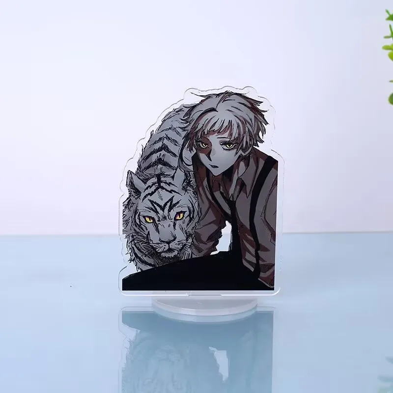 『文豪ストレイドッグス』フィギュアスタンドは「中島直美、中島敦、太宰治」2Dアニメアクセサリーのスタンディングサインが特徴です。