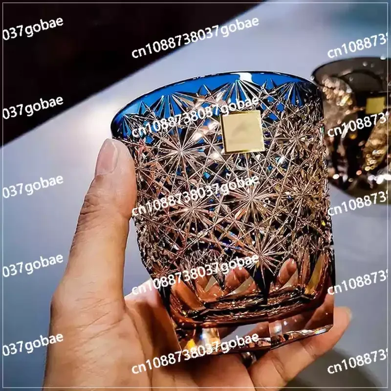 

Высококачественное хрустальное стекло с синей ромашкой, ценная легкая роскошная чашка для виски, высококачественная зарубежная чашка для вина