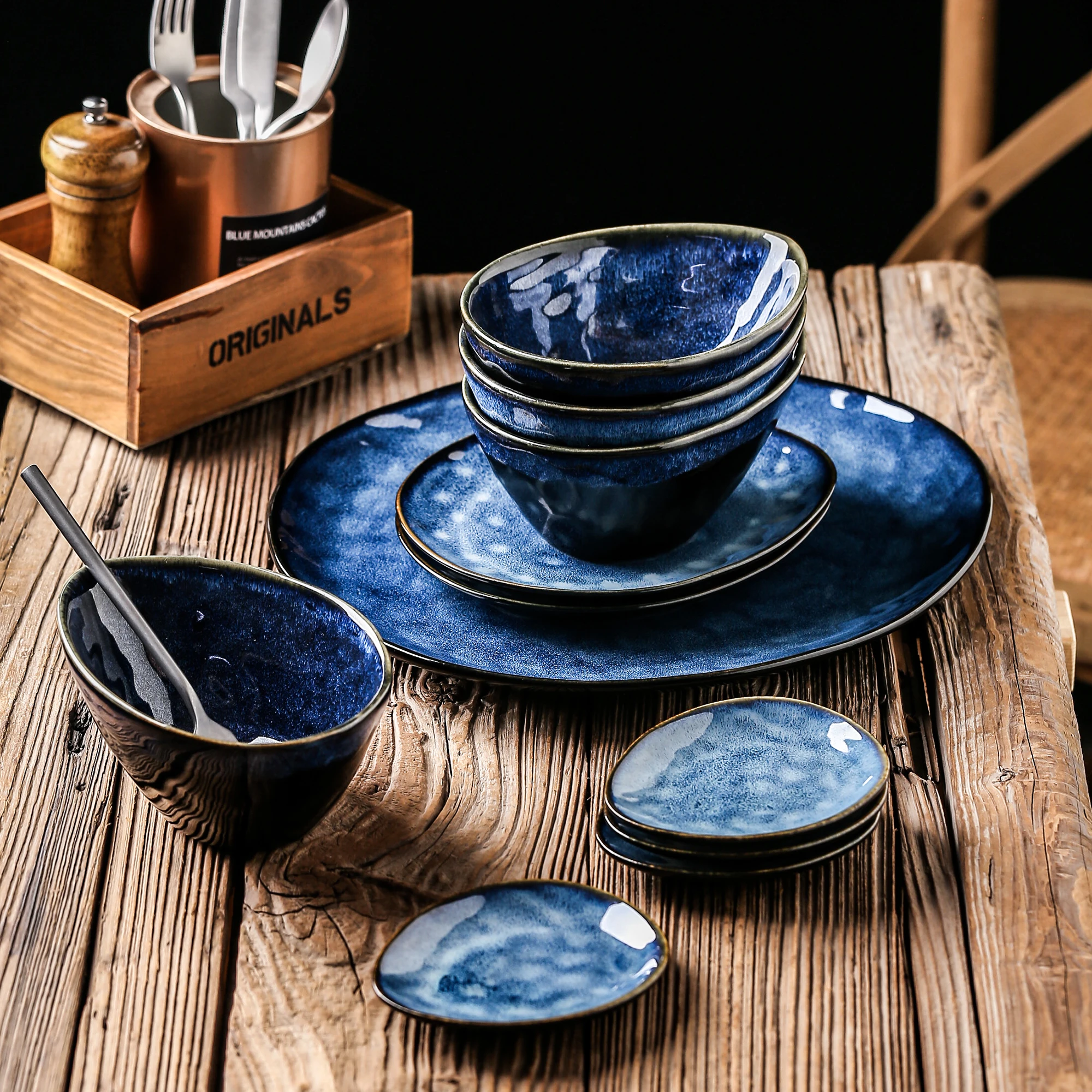 VANCASSO Starry Blue 11/22/33-Piece Ceramic Tableware Dinner Set Vintage Look with Serving Platter,Dessert Plate,Bowl and Saucer