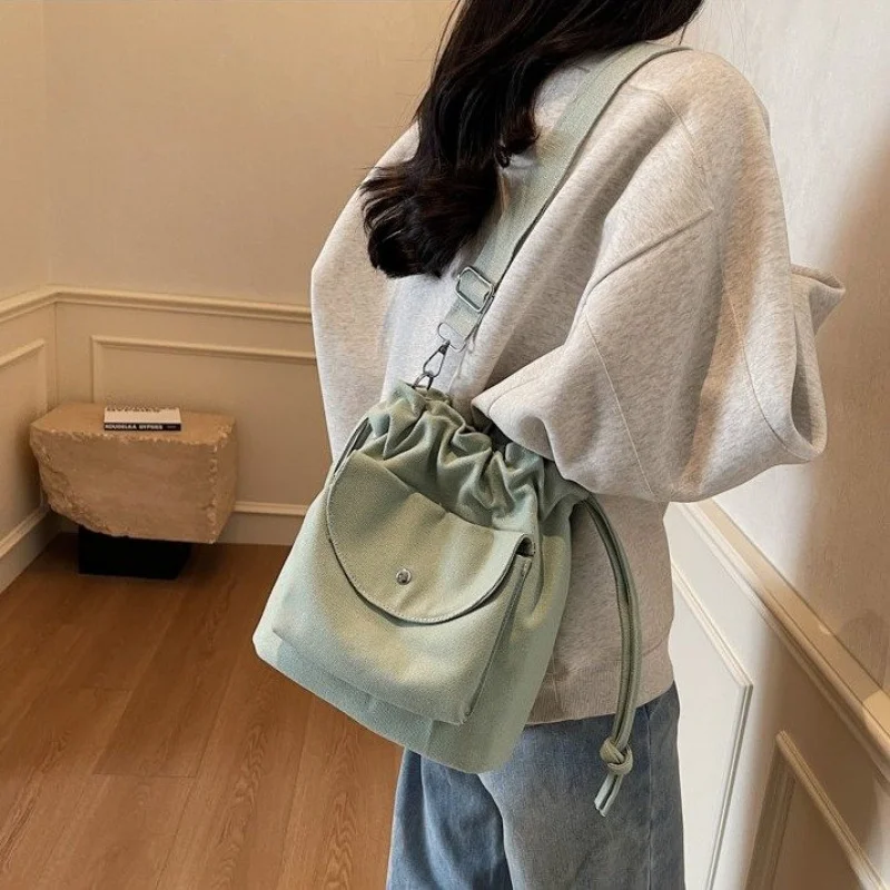 

High-Quality Ladies Tote Bag Crafted From Faux Leather Featuring High-End Chile Neat Lightweight Vintage Look​