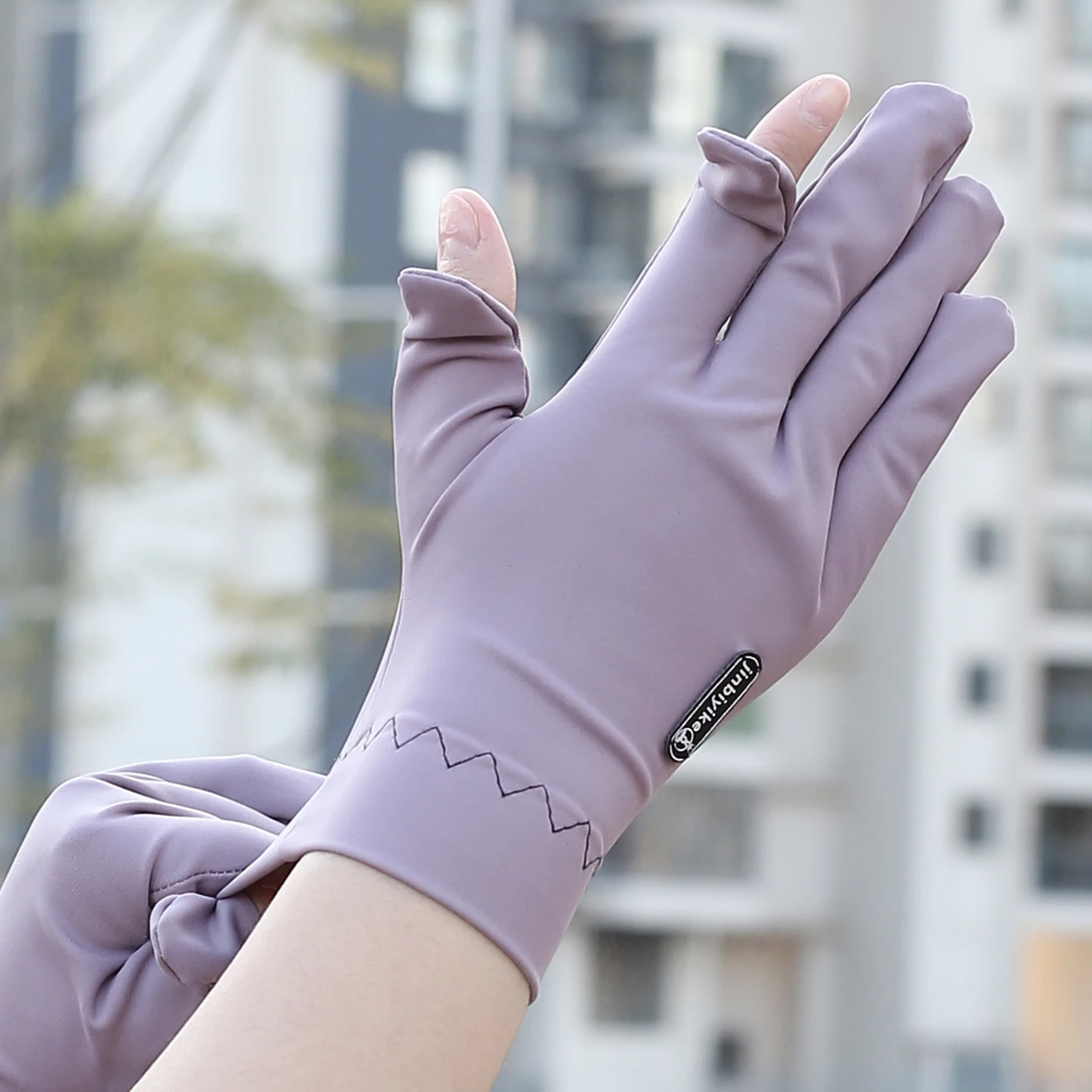 Ice Silk Gloves - Cool and Lightweight Suitable For Both Men and Women For Driving Cycling Exercising Or Sports Touchscreen