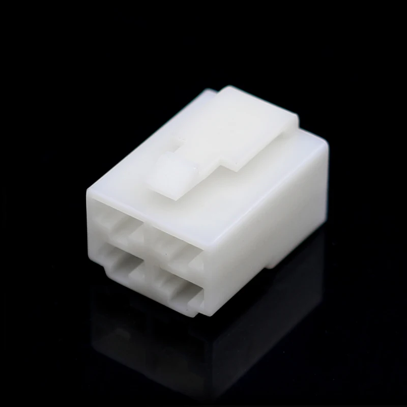 DJ7041-6.3-21 自動車用コネクタ 6.3シリーズ オートバイ ABS樹脂製 4穴 メス