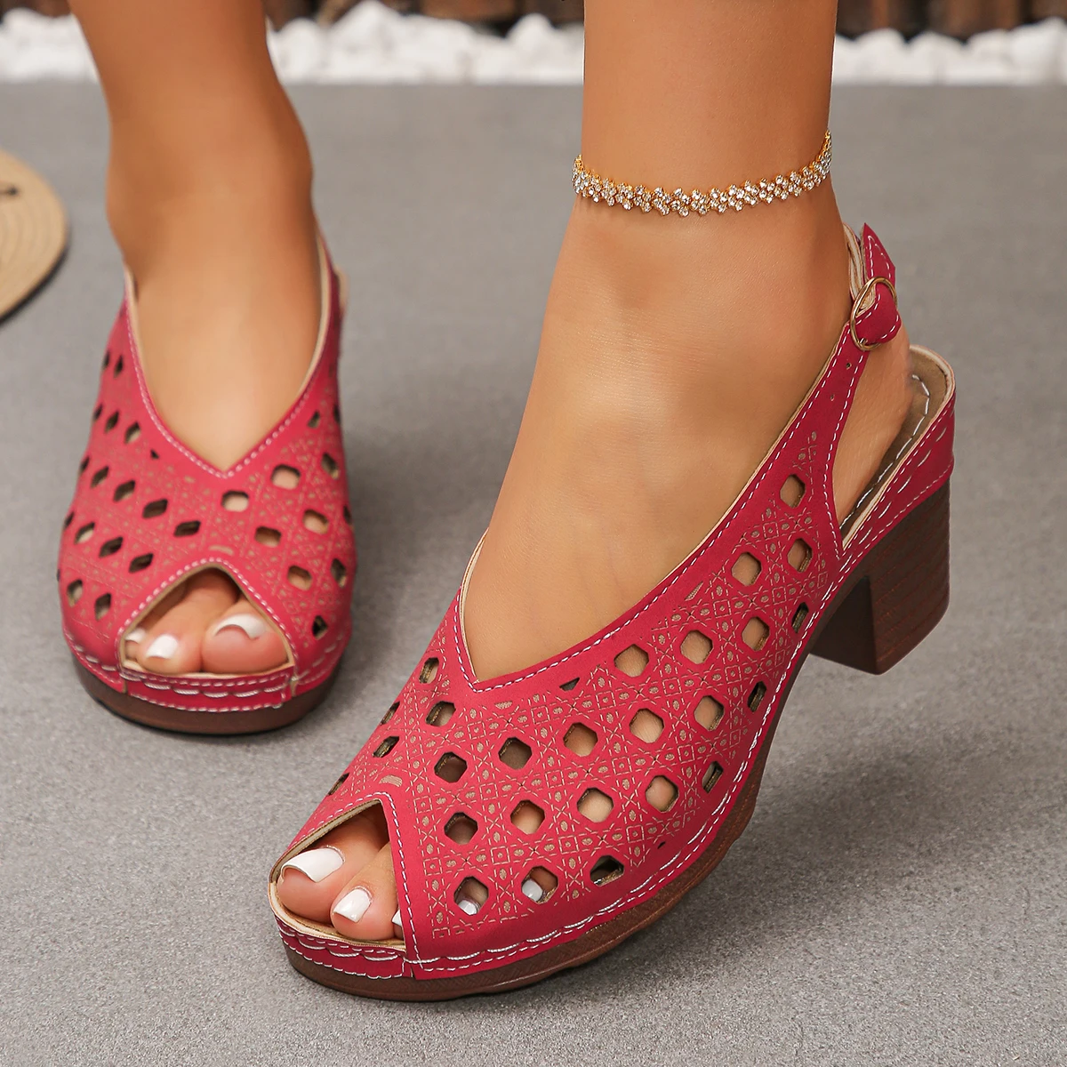 Women Sandals 2025 Retro Comfortable Summer Shoes Women Thick Heeled Fish Mouth Middle Heeled Sandals Fashion Hollow Shoes Women
