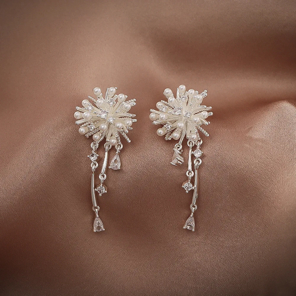 

Fashionable and exquisite zircon earrings, high-end, versatile, tassel earrings, copper-plated thick silver earrings for women