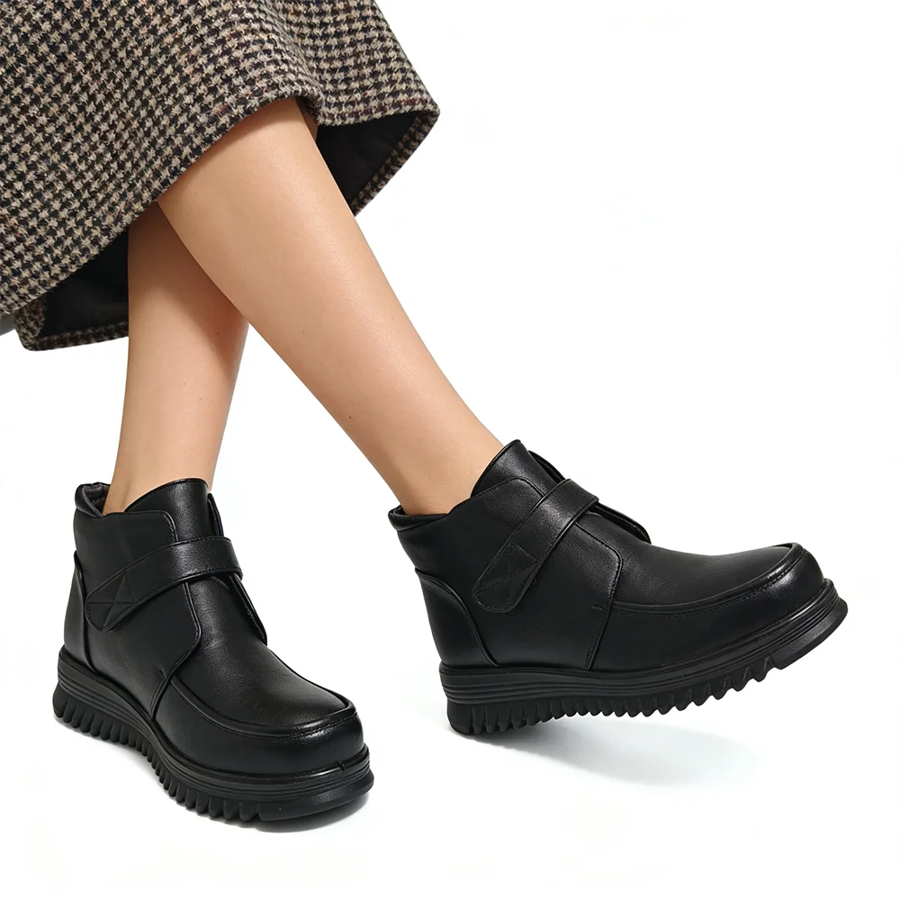 

Genuine Leather Winter Shoes Women Snow Boots Lightweight Black Warm Plush Flat Non-slip Thick Sole Comfort Plus Size 42 D945