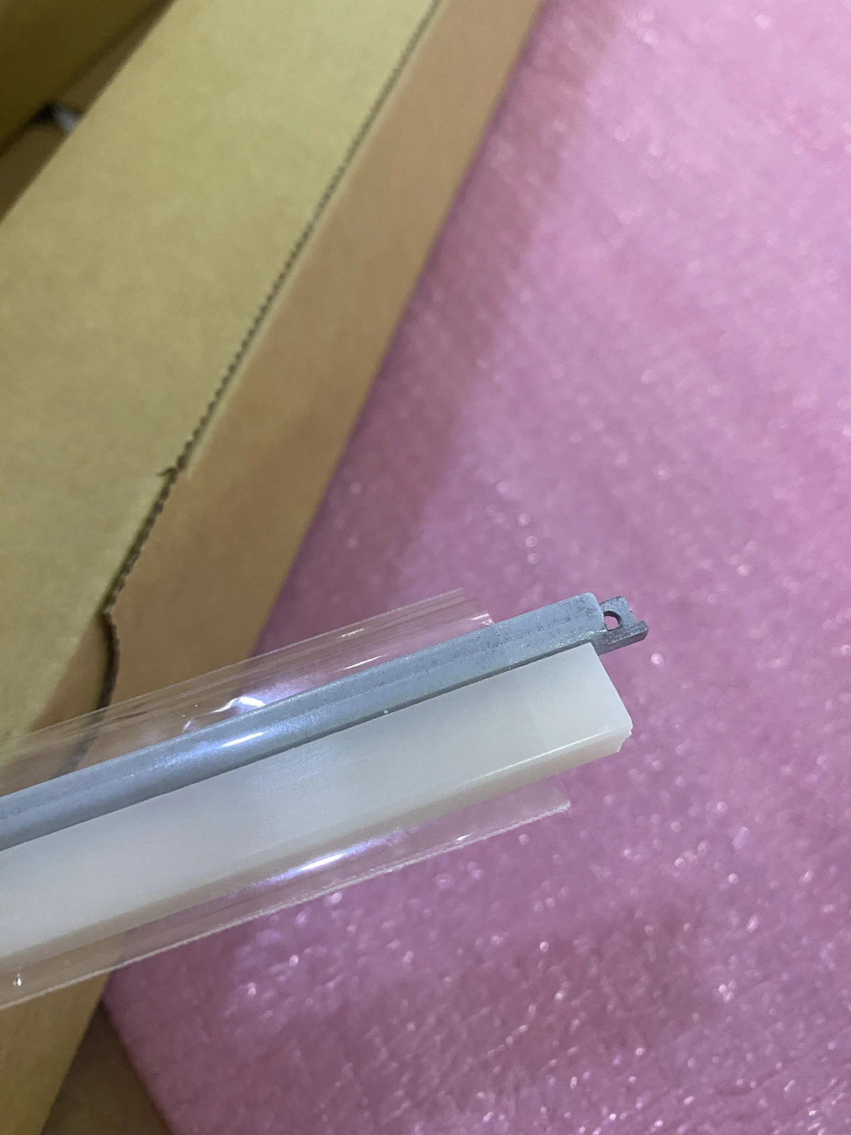 

4pcs DU105 Drum Lubricant Bar Wax Roller For Konica Minolta C1060 C1070 C2060 C2070 C3070 1060 2060 3070 C3070 C2070 DU106