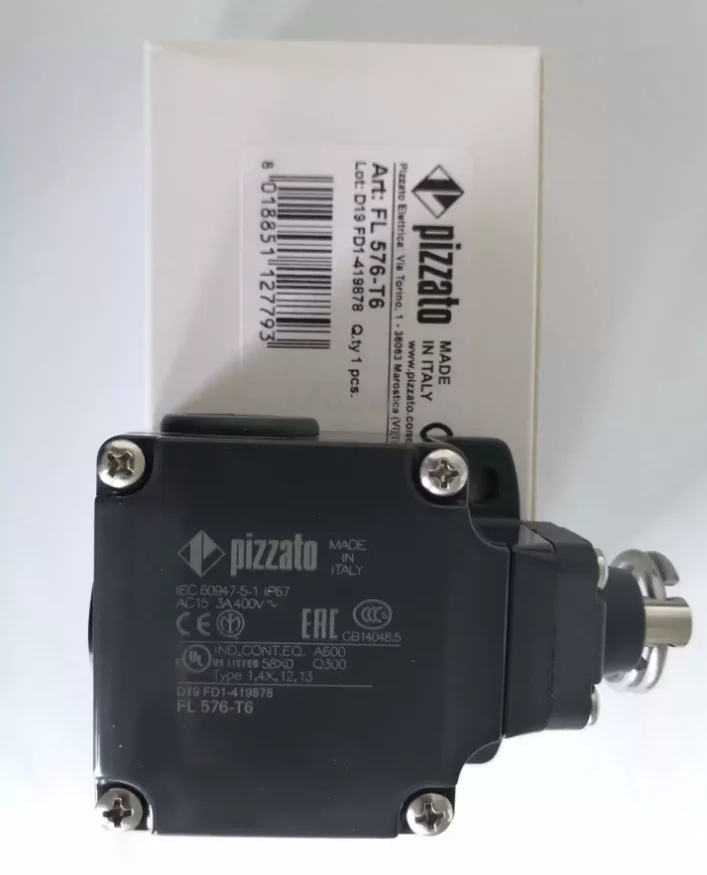 Pizzato Italy brand new original 40 degrees low temperature resistant cold storage door special pull-wire switch FL576-T6