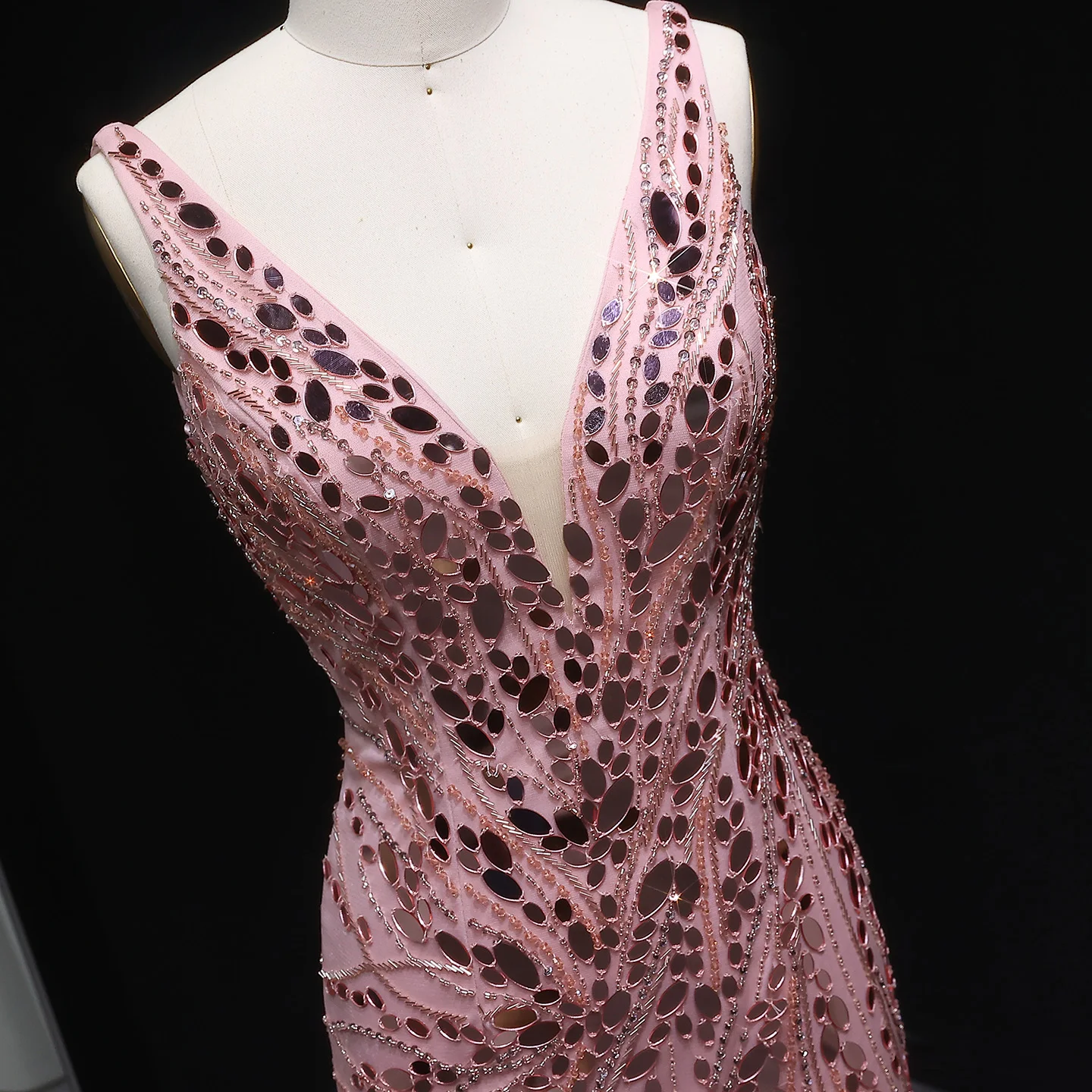 Sharon Said Marineblaues Meerjungfrauen-Abendkleid mit Federn, Seitenschlitz, Perlenbesatz, Damen-Hochzeitskleid, Partykleid, Ballkleid 2026 SS066 Maßanfertigung – Detail 11