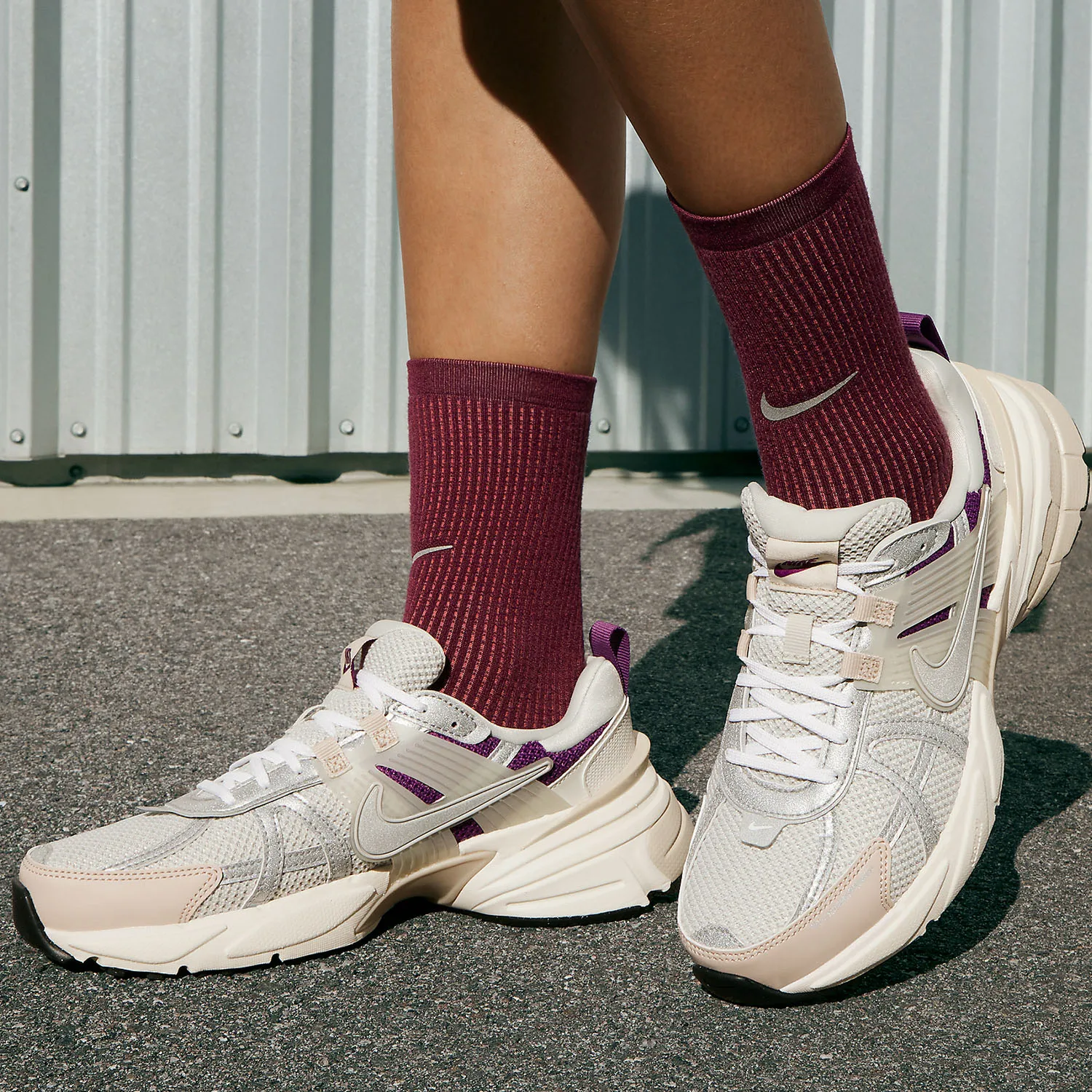 

Nike genuine V2K Run PRM Women's Retro Durable Casual Shoes HF4305-072