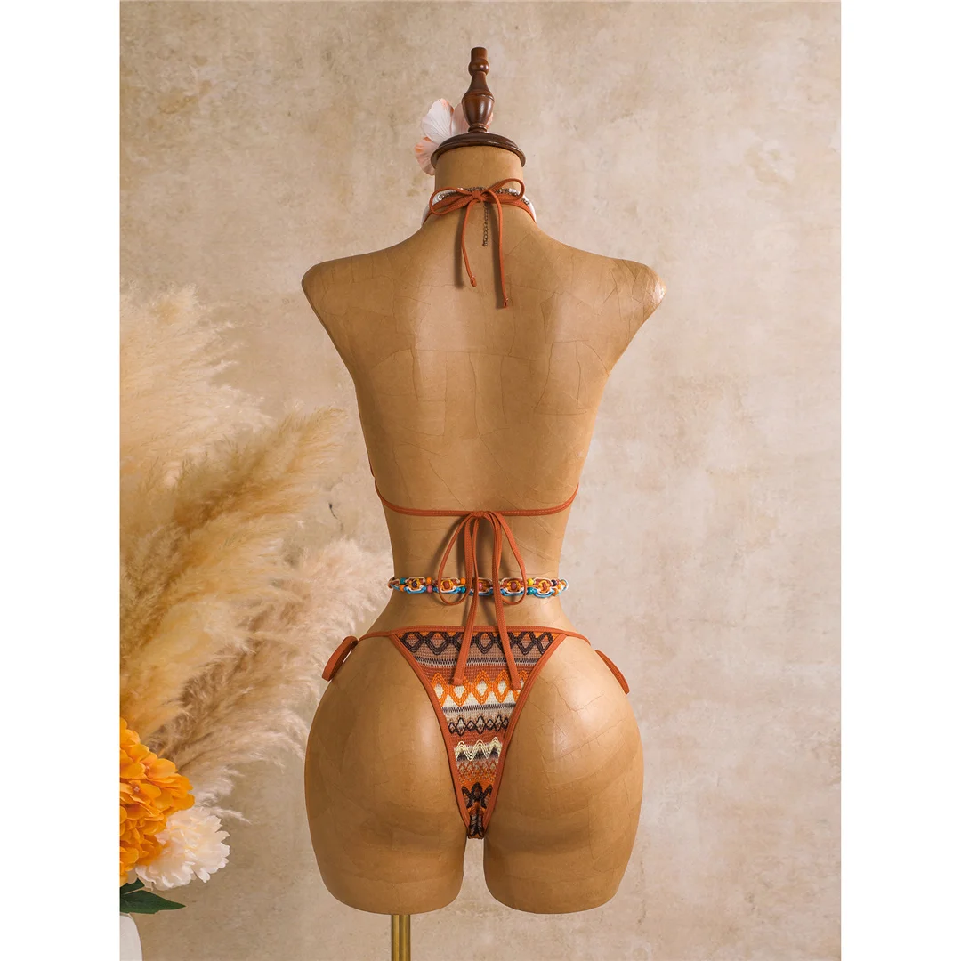 Bedruckter Bikini mit Sarong-Oberteil, Damen-Badeanzug, dreiteiliges Bikini-Set, gepolsterter Badeanzug, Badebekleidung, Modell V8332. – Detail 17
