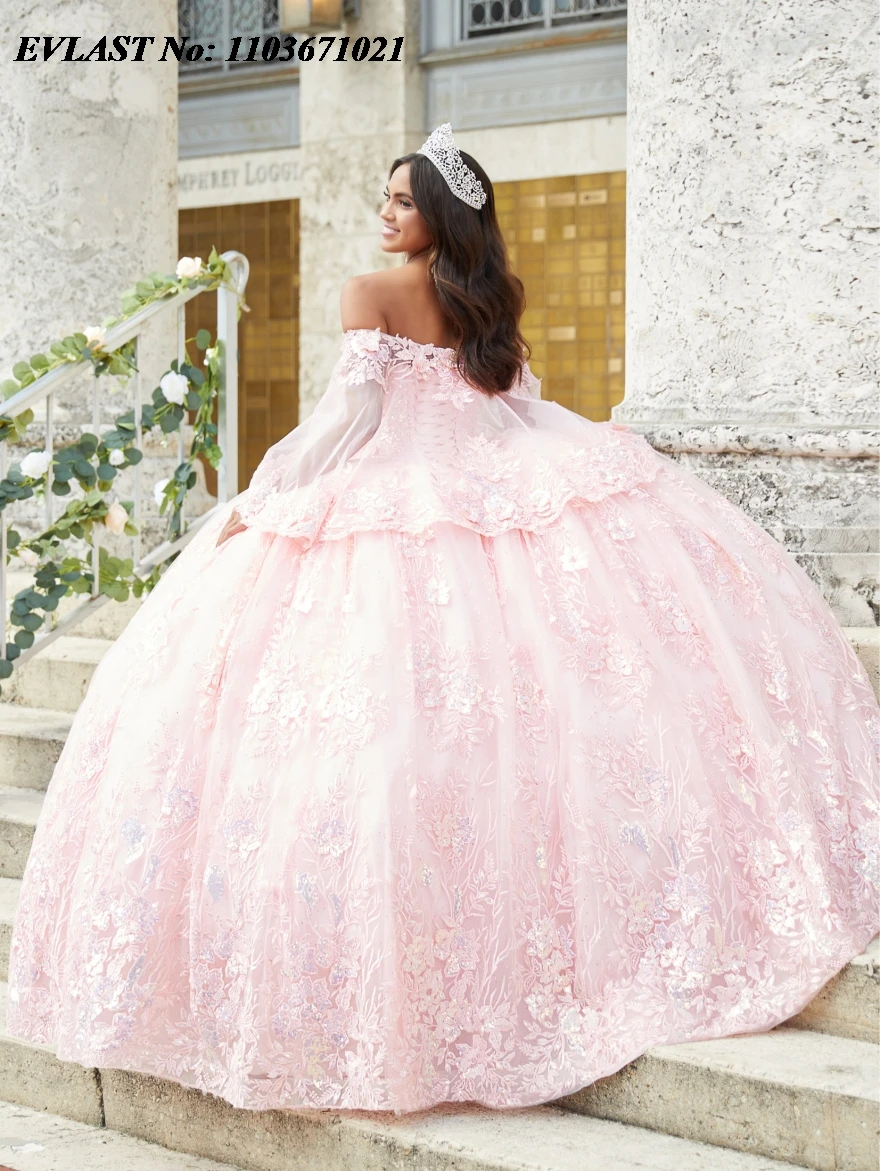 EVLAST Personalizzato Rosa Abito Quinceanera Abito di Sfera Al Largo Della Spalla 3D Applique Floreale Perline Mantello Dolce 16 Abiti De XV Anos SQ334