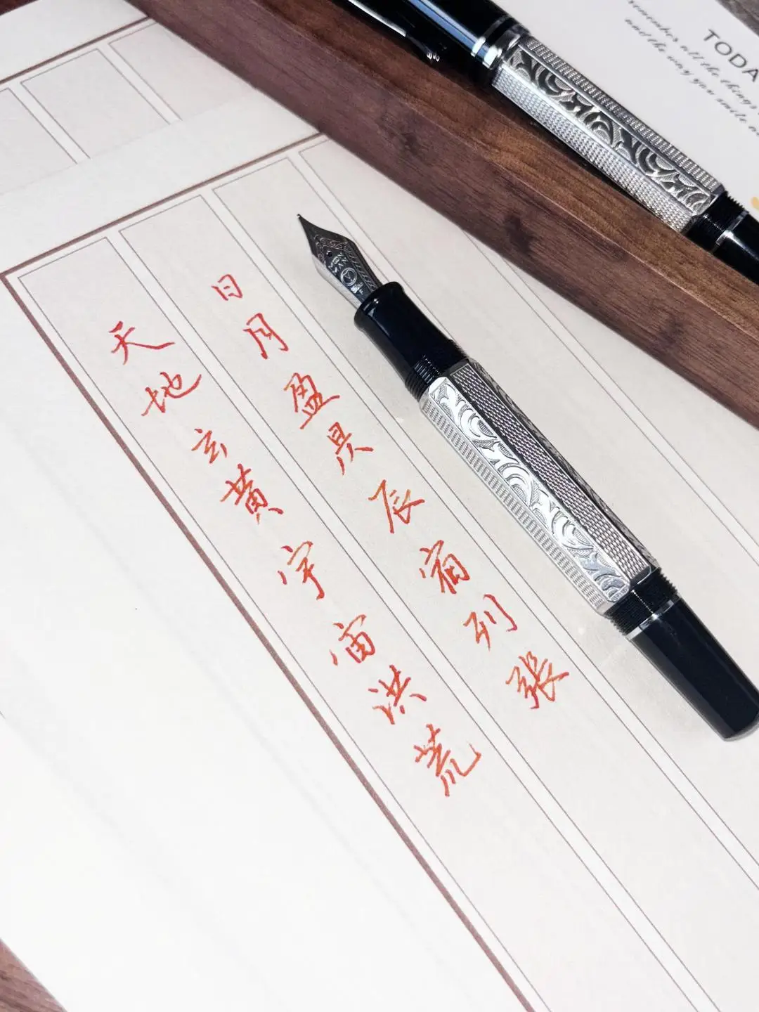 New MAJOHN P138 Metal Fountain Pen Classical Piston Ink Absorbing No.6 Nib Octahedral Etching Pattern Silver Plated Writing Gfit