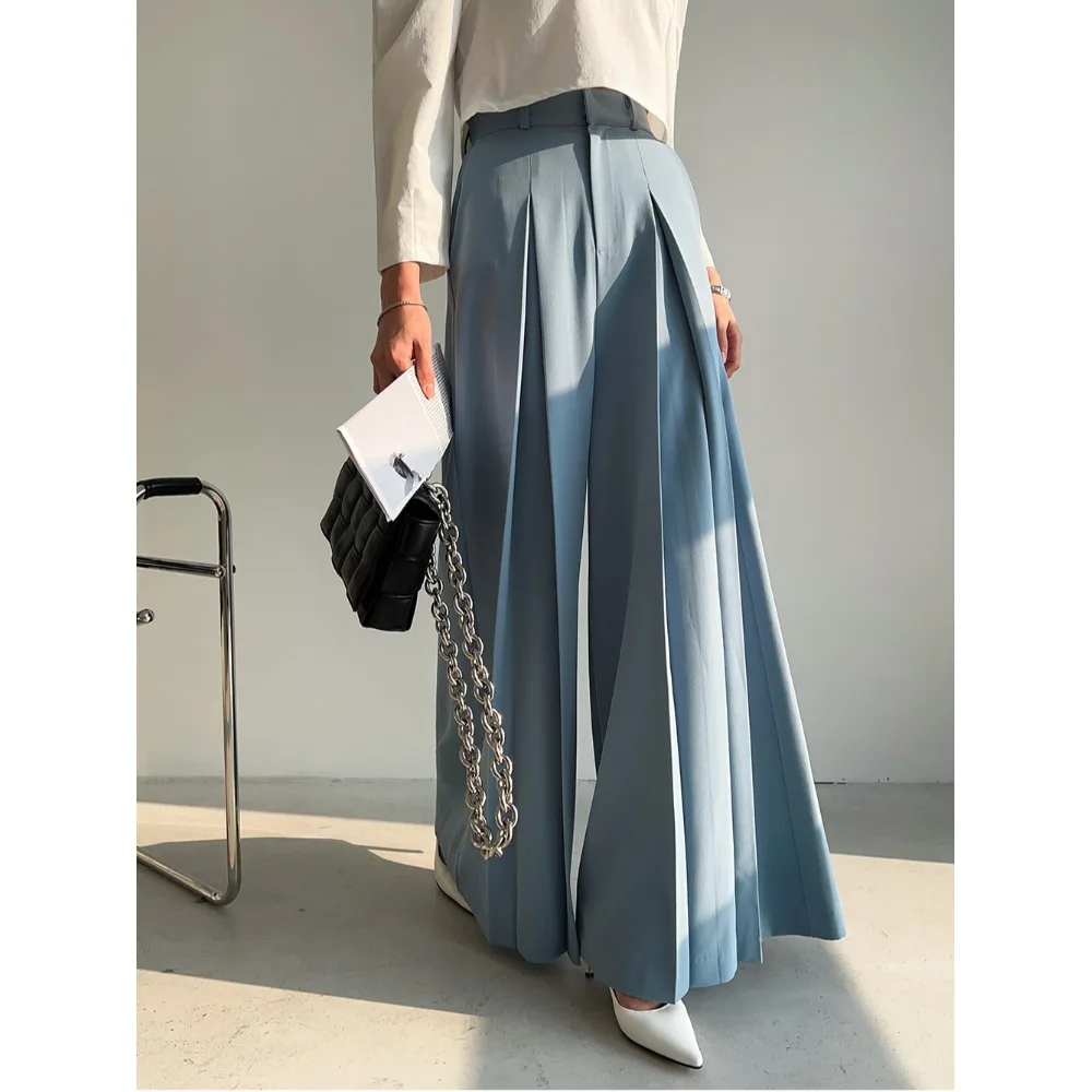 

Элегантные повседневные брюки с высокой талией и широкими штанинами, плиссированный дизайн, эффект стройности, универсальные длинные брюки для женщин, стиль для офиса и повседневной носки.