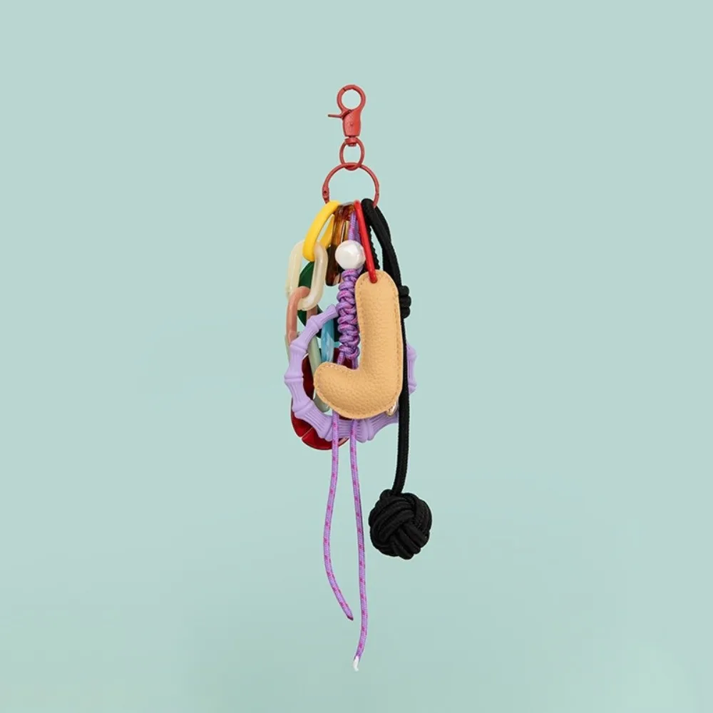 Porte-clés en cuir PU avec lettres anglaises majuscules, décor de sac à dos, combinaison de nom et de lettre, pendentif, cadeau de Couple haut de gamme