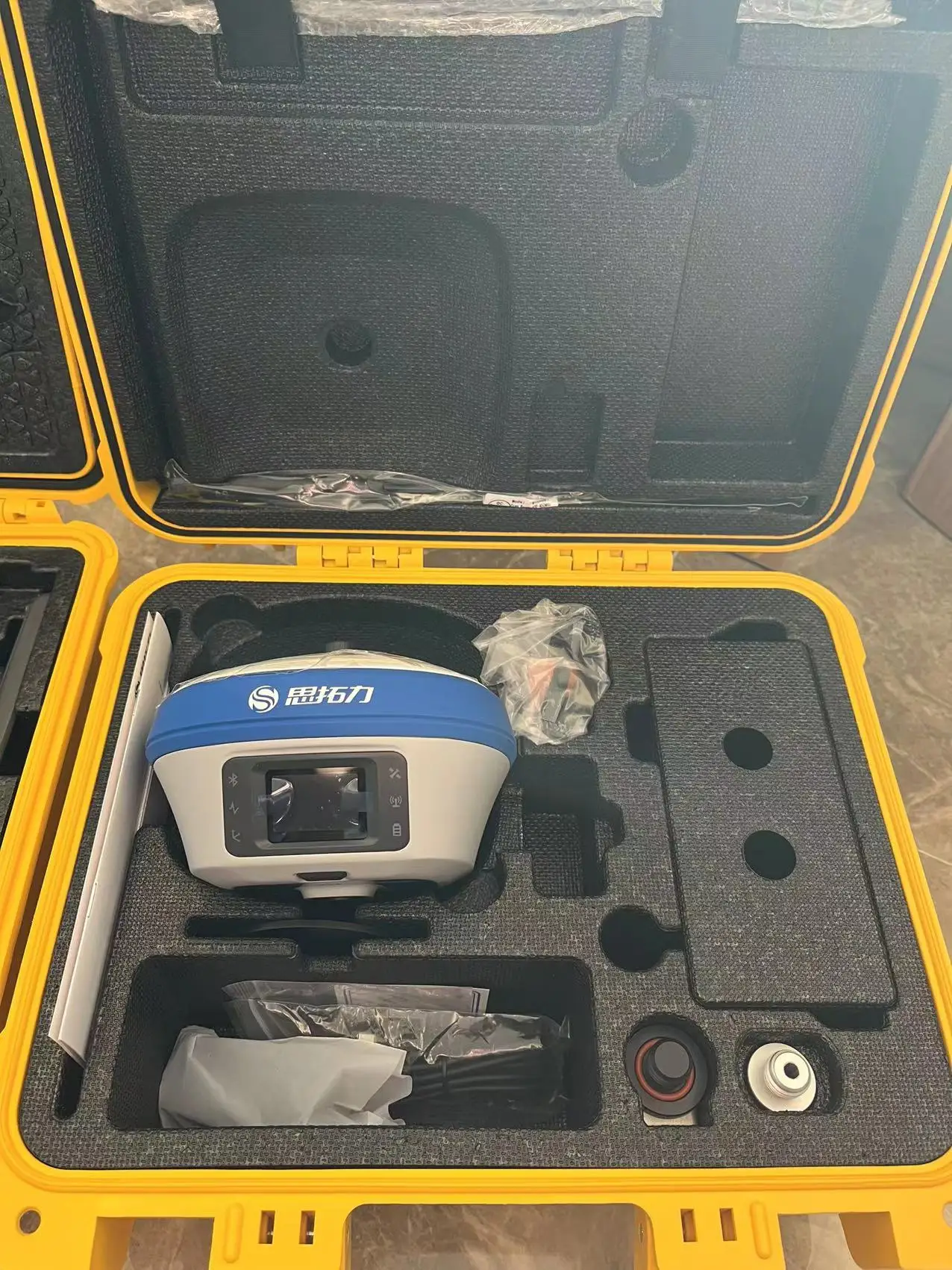 Receptor GNSS STONEX S980A com rádio de 5 Watts e Atlas S6II RTK