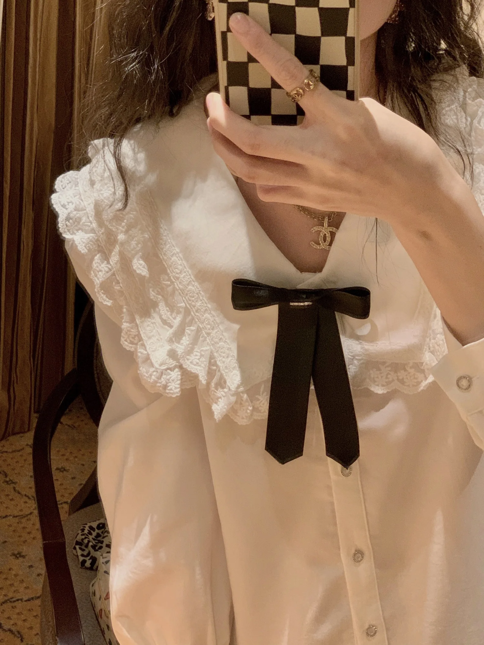 

White Knot Long Sve Lace irt Vintage Ruffle Loose Top Korean Sle Straight Cut Commute Faion Polyester Fiber