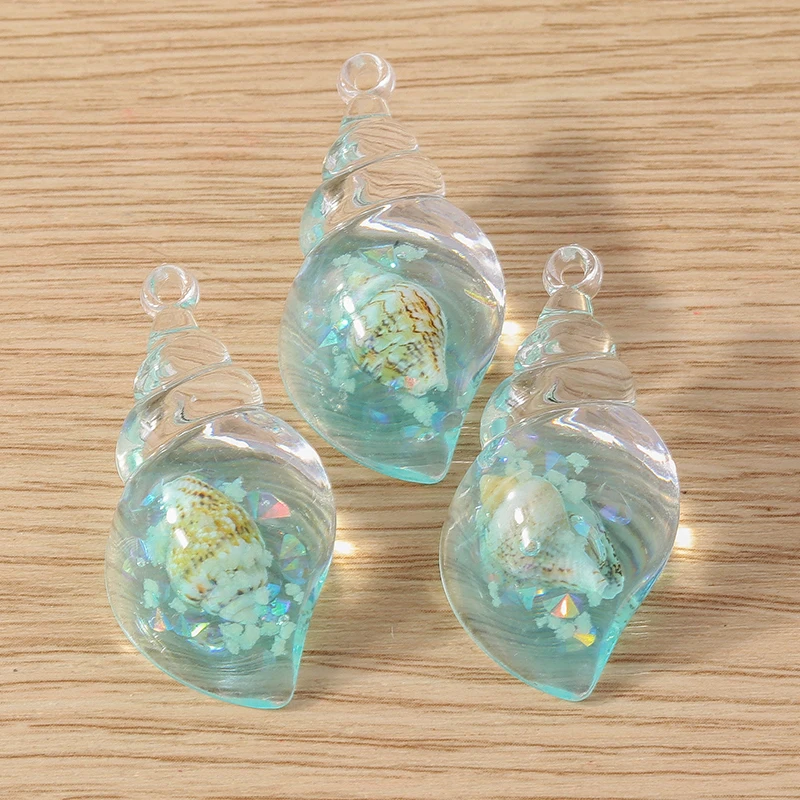 

10pcs 19x39mm Cute Resin Sea Shell Conch Charms Pendants for Jewelry Making Necklaces Earrings Bracelets DIY Crafts Accessories