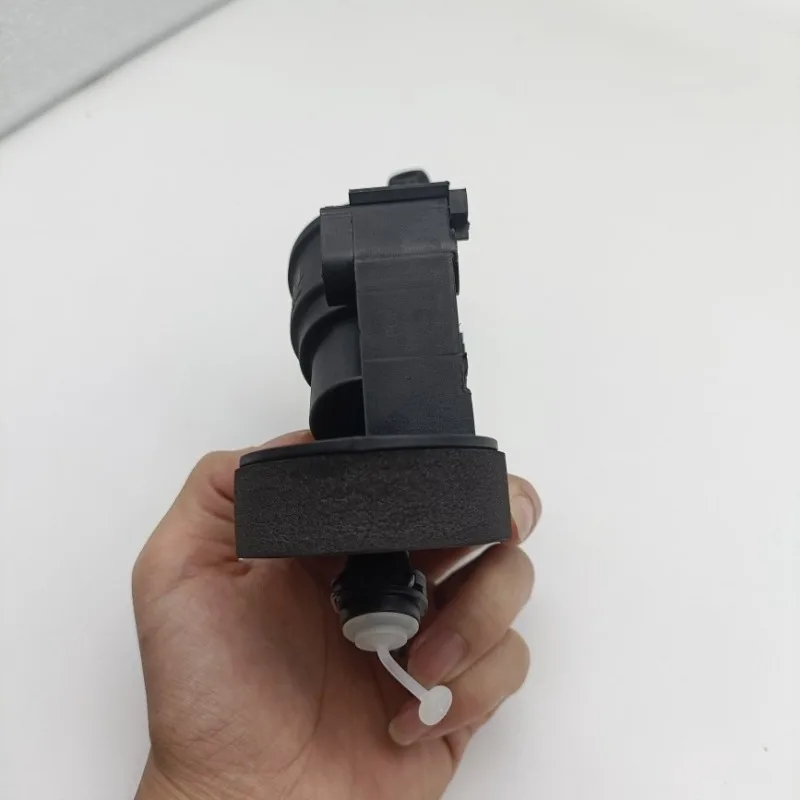 

Для Ford Fiesta 2009-2014: Абсолютно новый главный цилиндр сцепления и тормоза